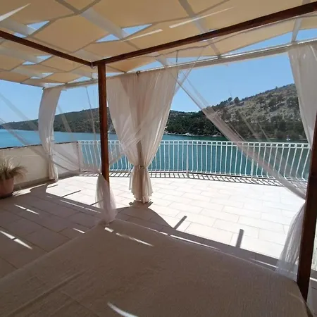 In - Maria Zaton - Pergola Zaton (Sibenik-Knin)